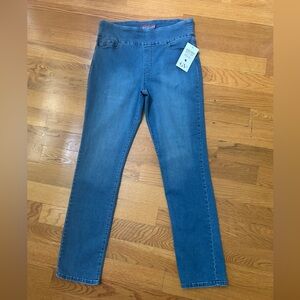 Gloria Vanderbilt Straight Leg Jeans-Size 14 FREE SHIP